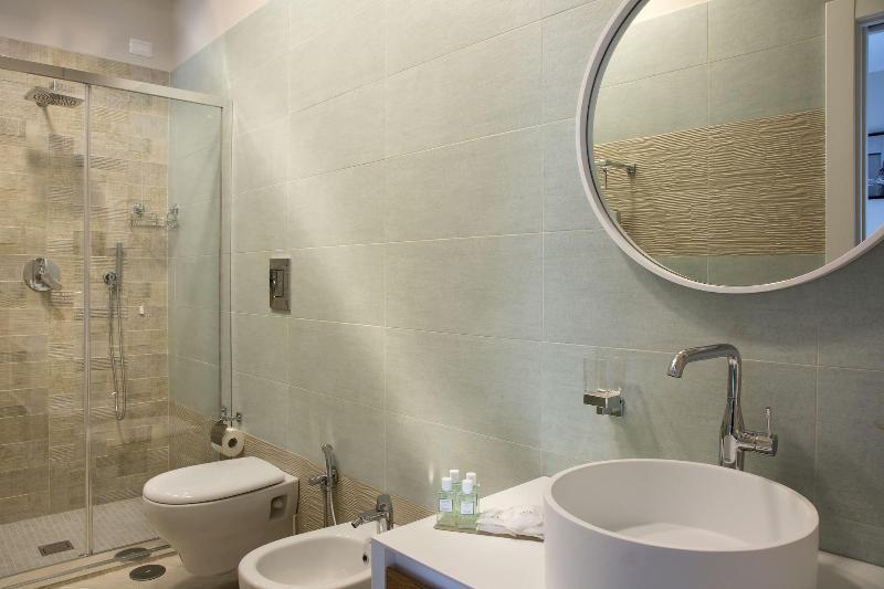 Naplesuite Luaran gambar